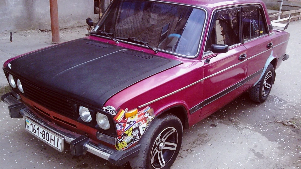 Lada 2103 КАРМЕН 2