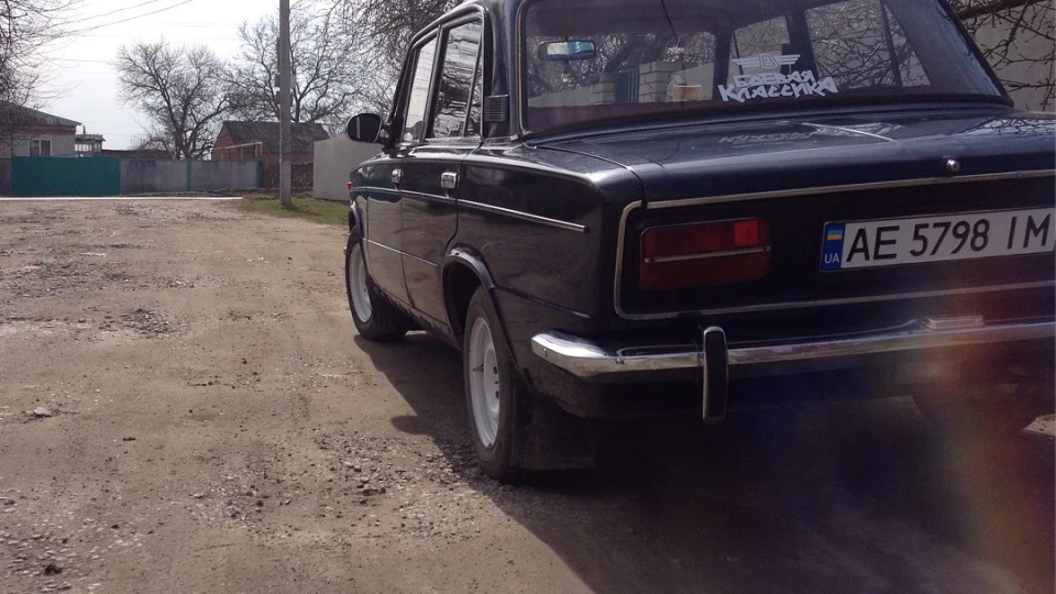 Lada 2103 Червоний салон 5