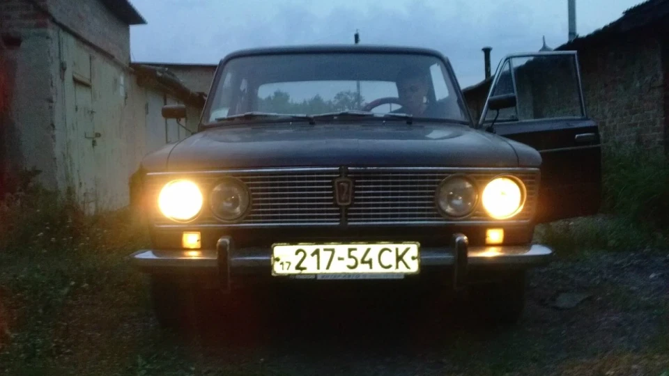 Lada 2103 ЛеГенДа 4