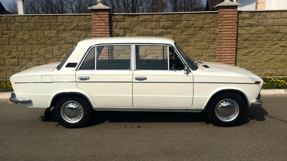 Lada 2103 Люкс ☭ 5