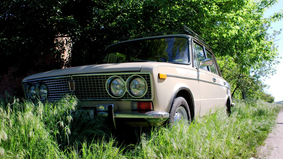 Lada 2103 OLD beige 4