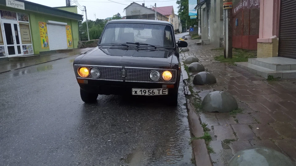 Lada 2103 Майже чорна 😁 5