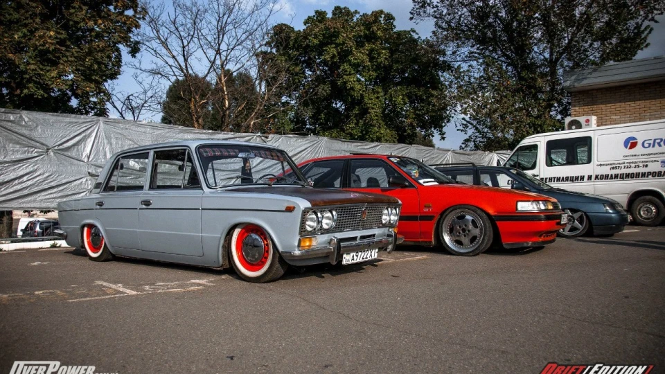 Lada 2103 Silver