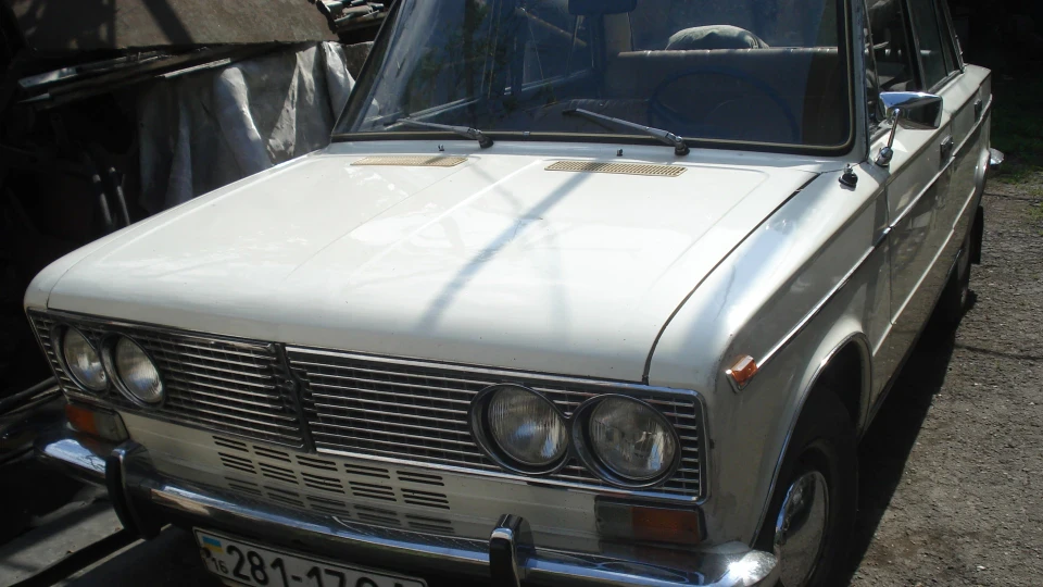 Lada 2103 слонова кістка 2