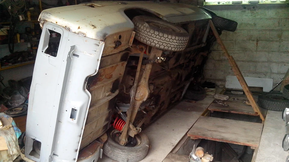 Lada 2103 Снігово біла 3
