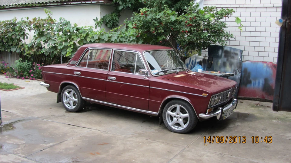 Lada 2103 Стигла вишня 5