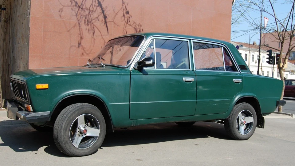 Lada 2103 навчальна ) 2