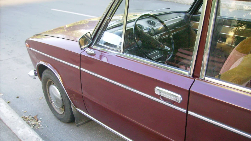 Lada 2103 Вишенька (на тортику) 4