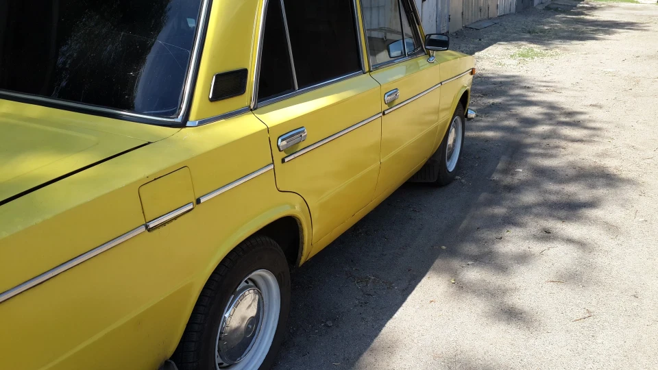 Lada 2103 Yellow dream 3
