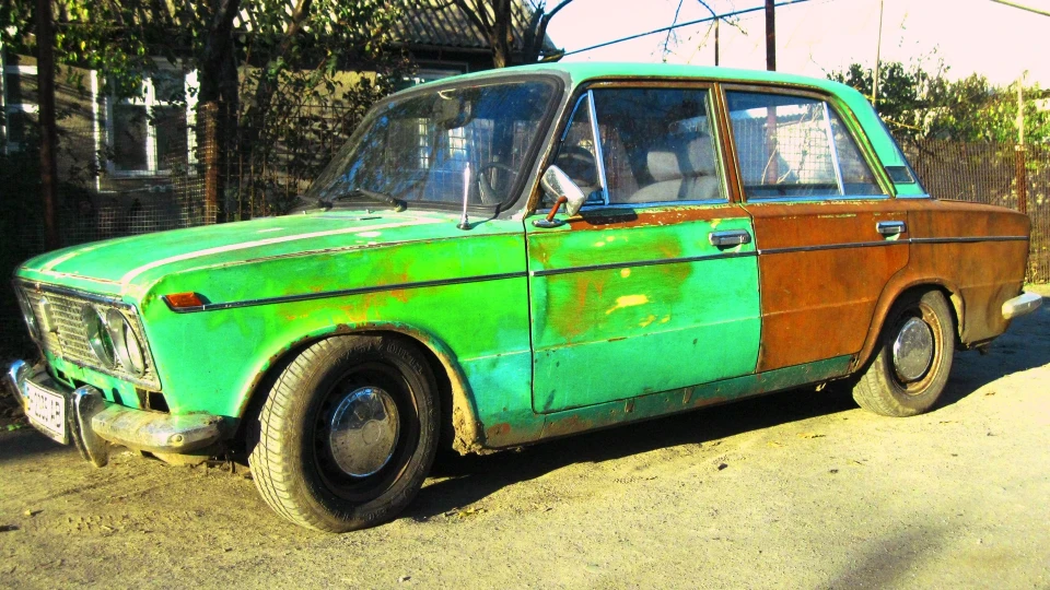 Lada 2103 Зелений Шершень