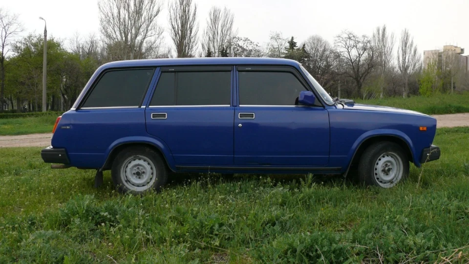 Lada 2104 3