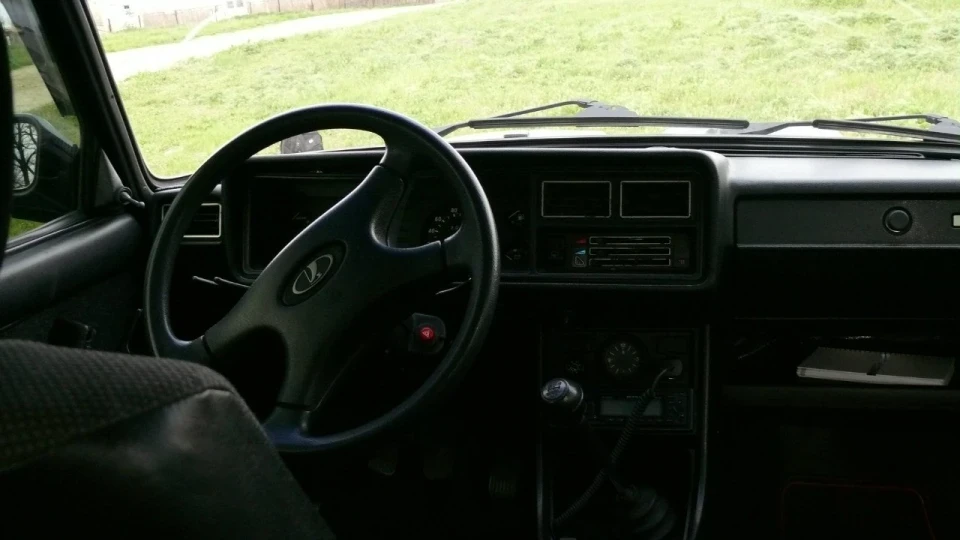 Lada 2104 4