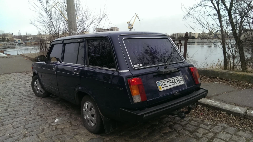 Lada 2104 3