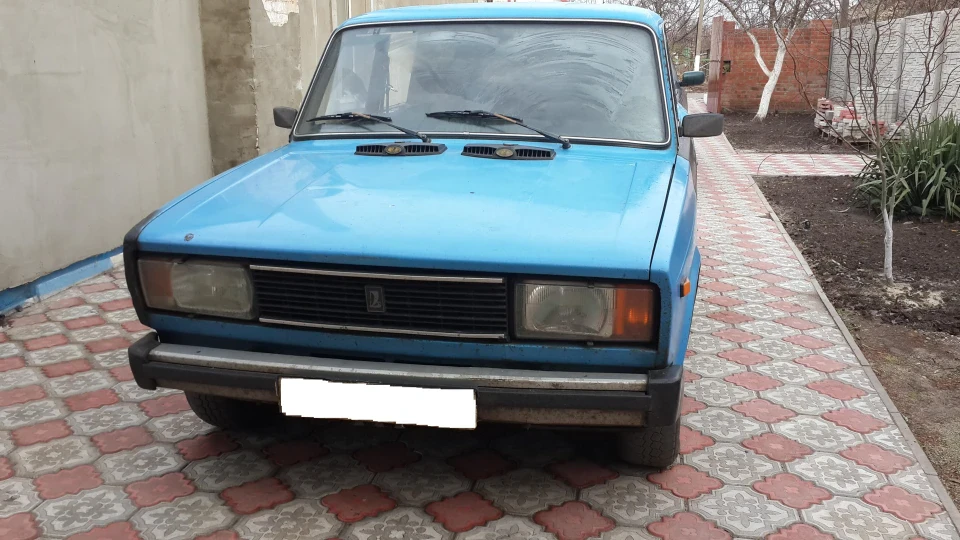 Lada 2104