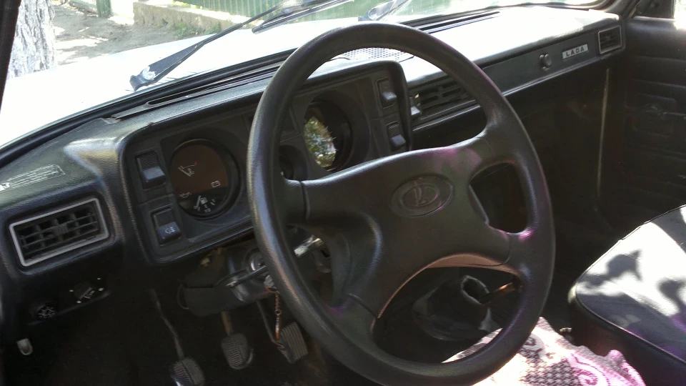 Lada 2104 3