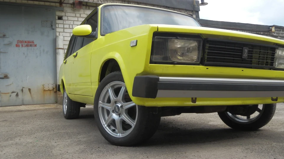Lada 2104 3