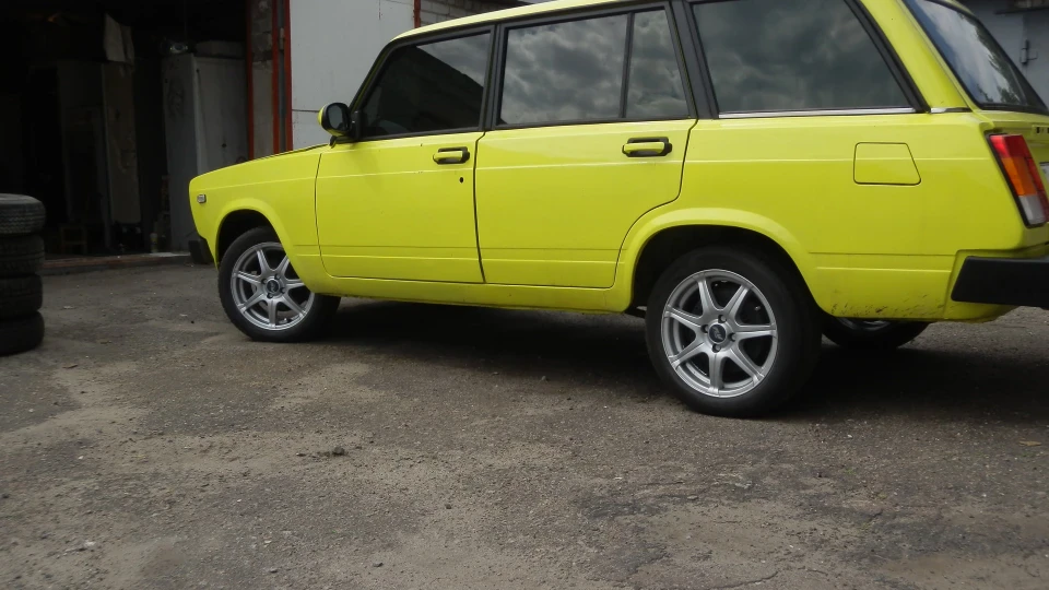 Lada 2104 5
