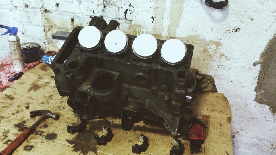 Lada 2104 2