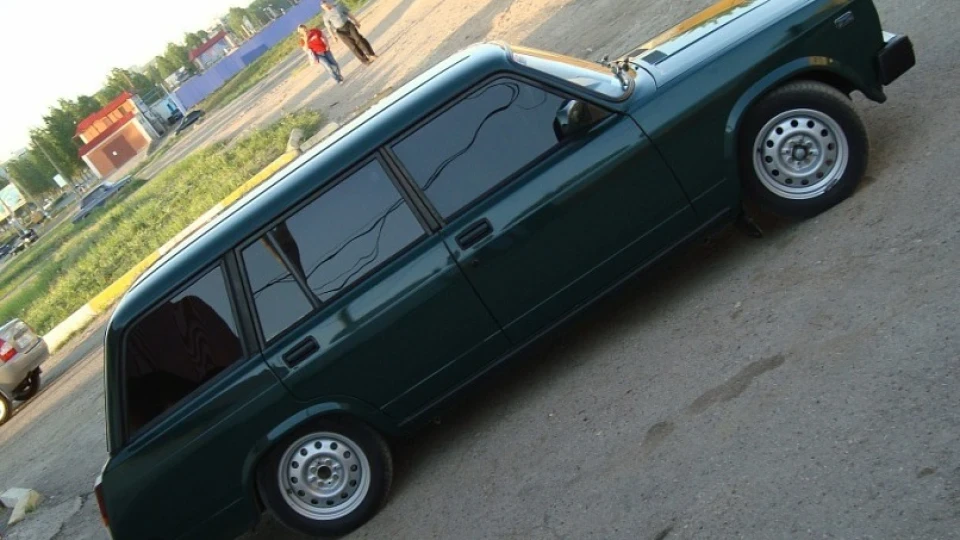 Lada 2104 4