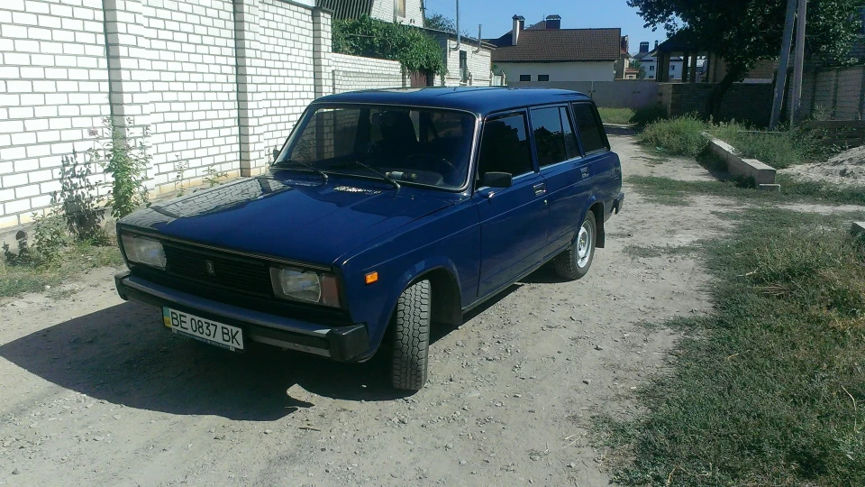 Lada 2104 2
