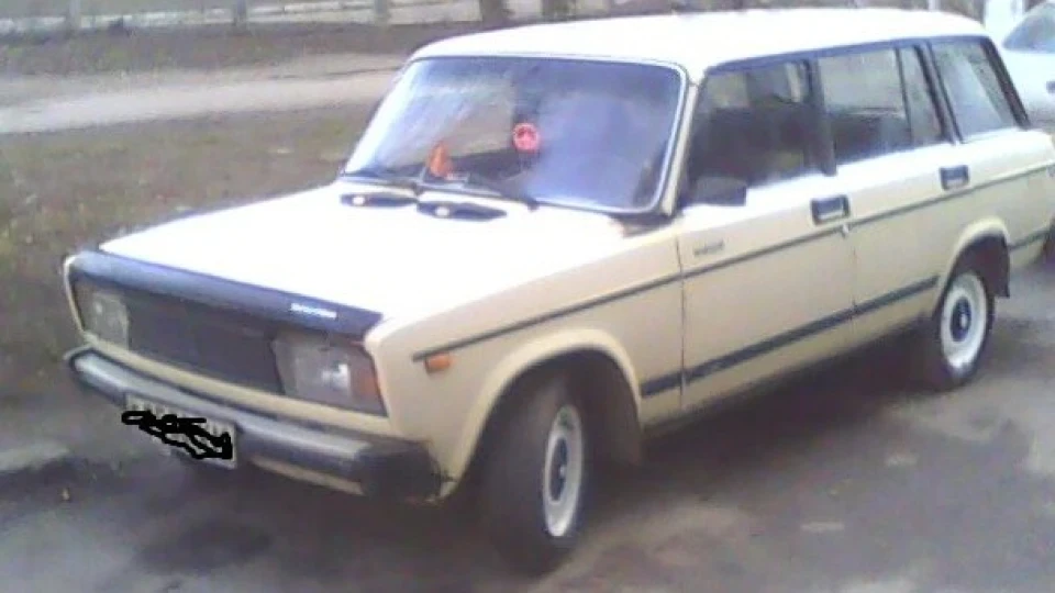 Lada 2104
