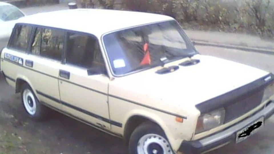 Lada 2104 2
