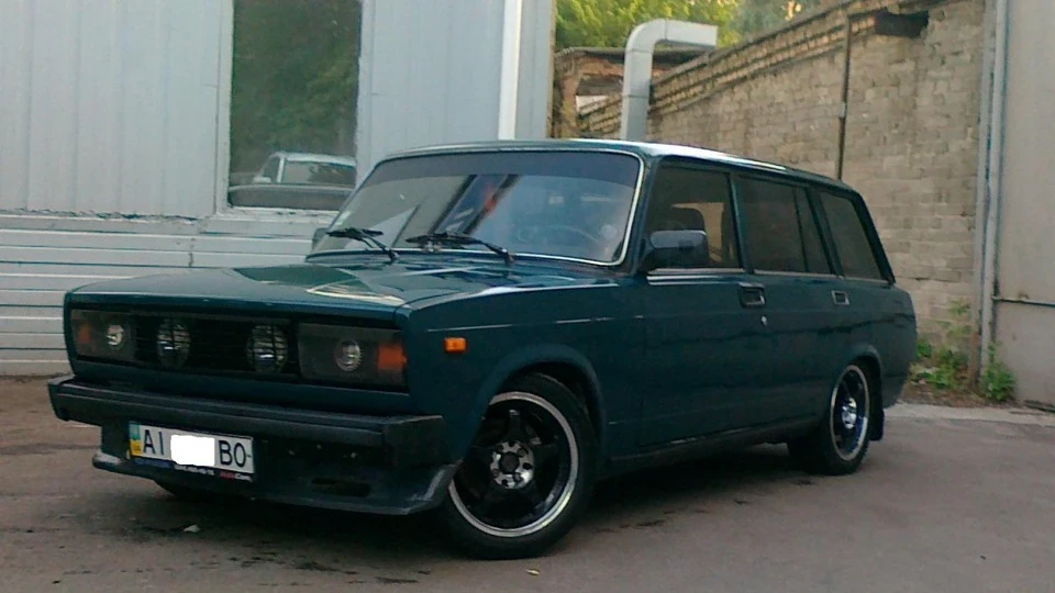 Lada 2104 2
