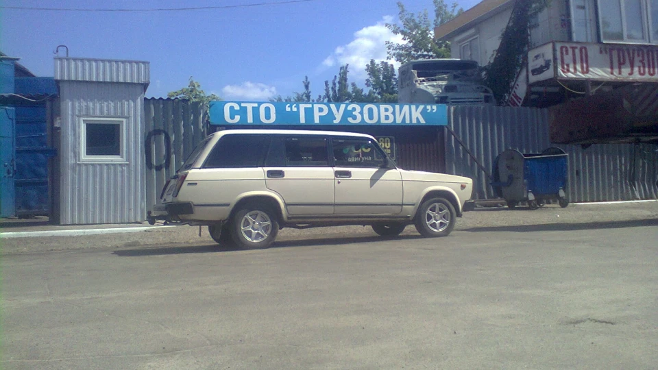 Lada 2104 4