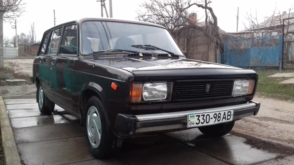 Lada 2104 2