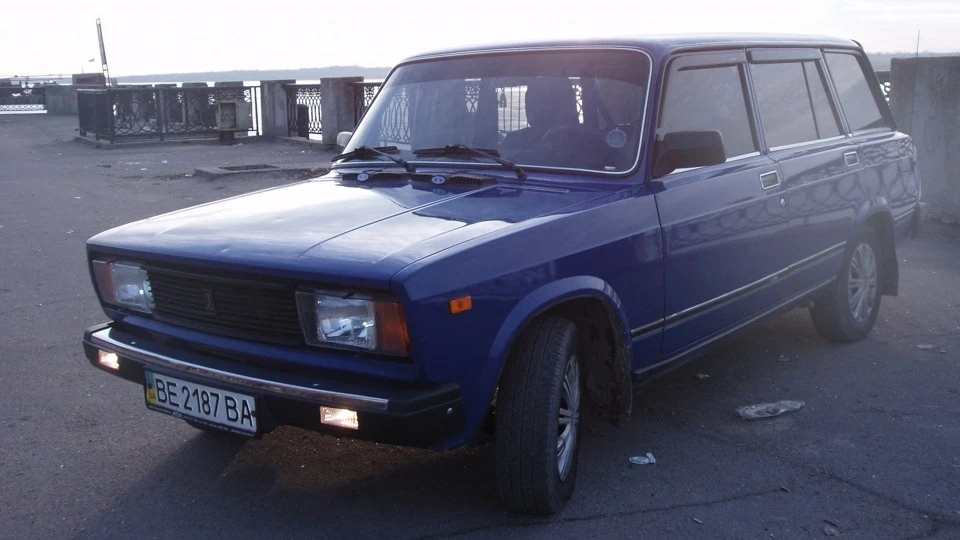 Lada 2104 3