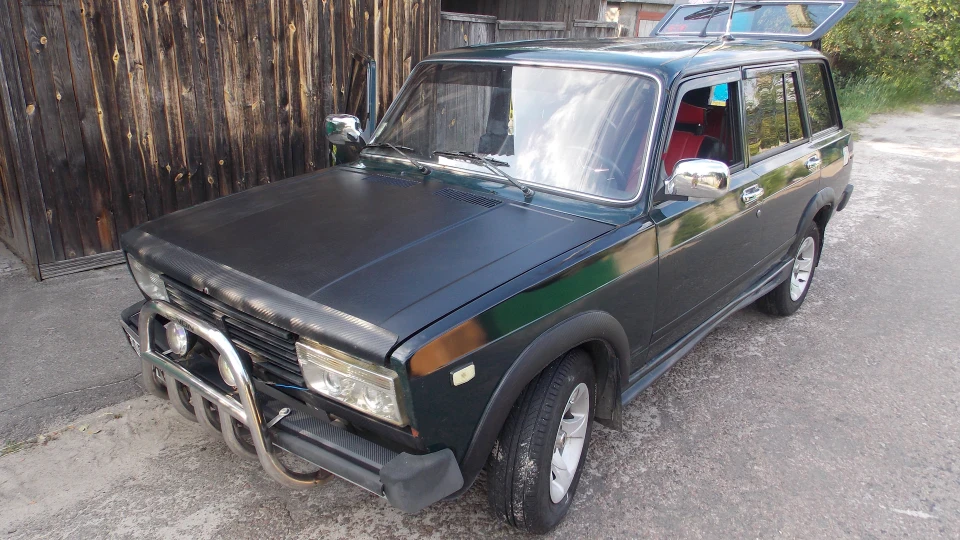 Lada 2104 4