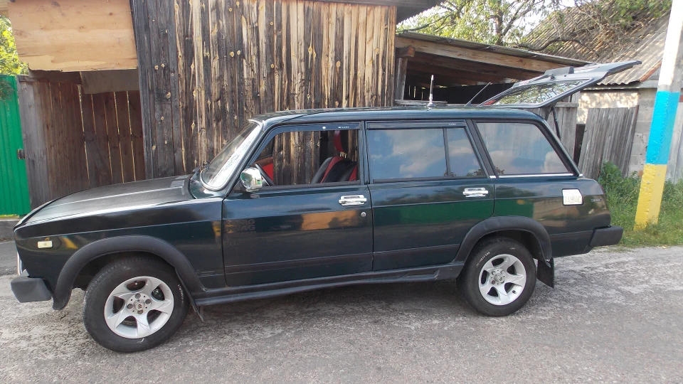 Lada 2104 5