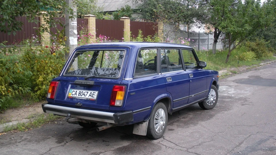 Lada 2104 2