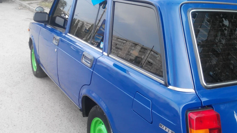 Lada 2104 2
