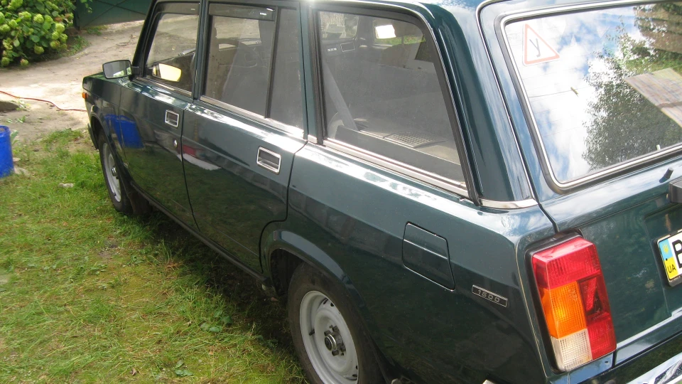 Lada 2104 2