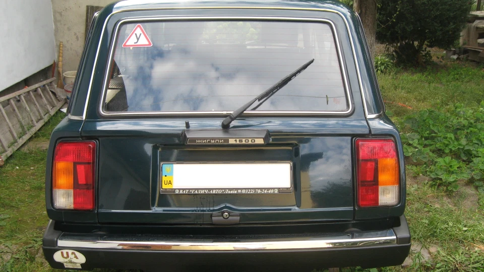 Lada 2104 4