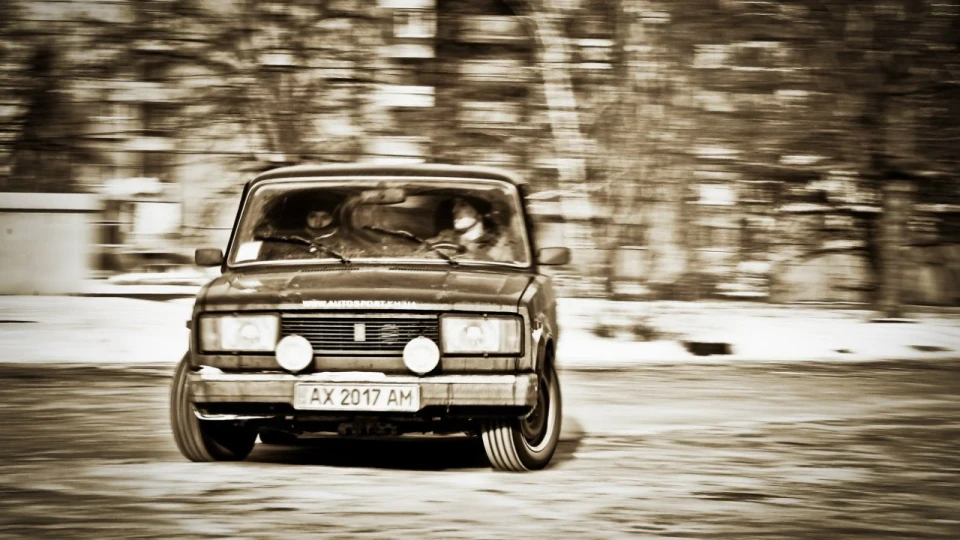 Lada 2104 4