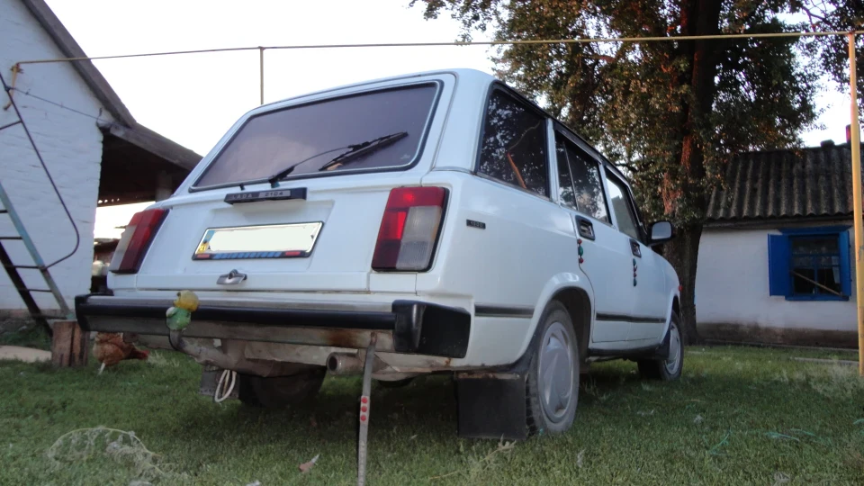 Lada 2104 3