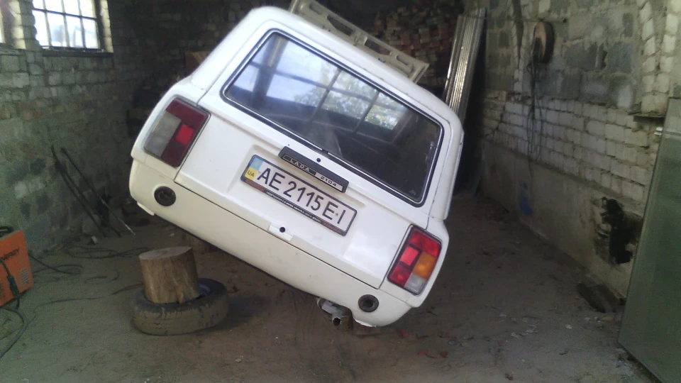 Lada 2104 3