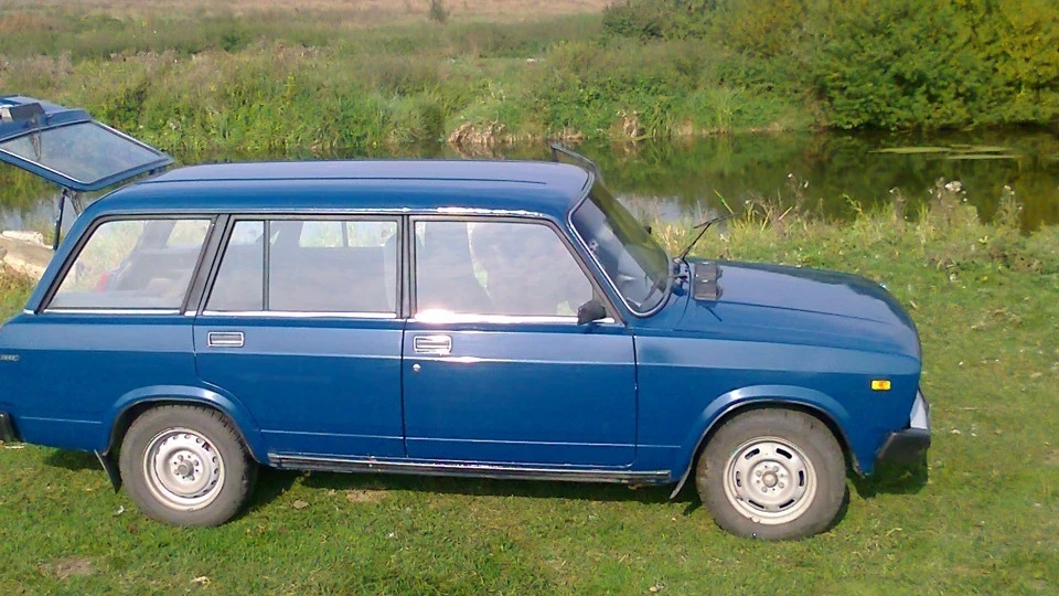 Lada 2104 3