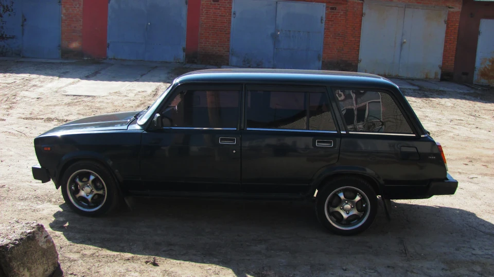 Lada 2104 джип 3