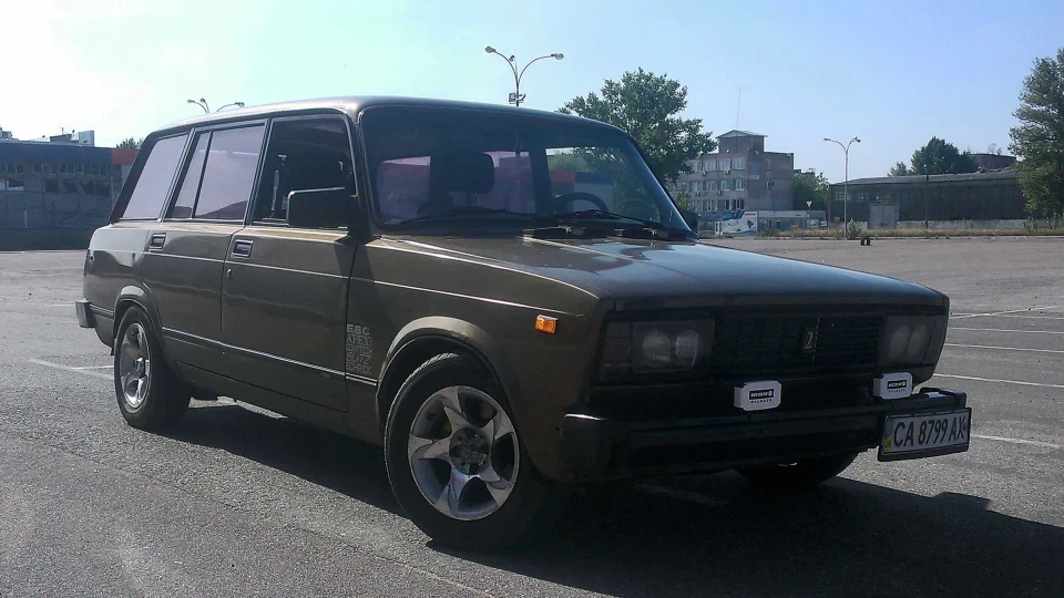 Lada 2104 G4 3