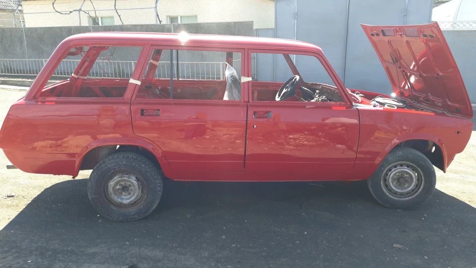 Lada 2104 Червоний Ферарі 4