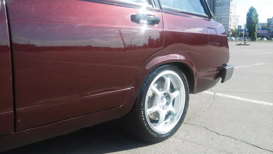 Lada 2104 "Red Abyss" 5