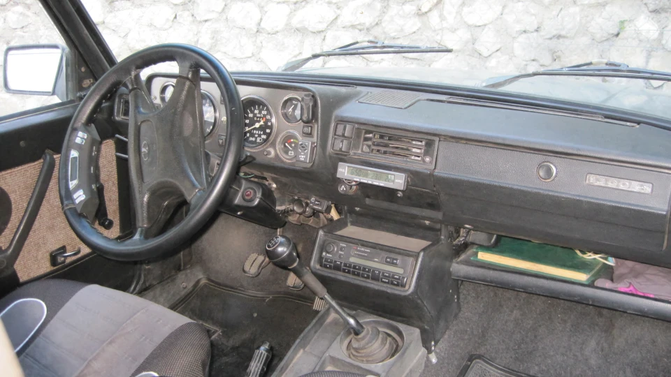 Lada 2104 з мотором 2105 3