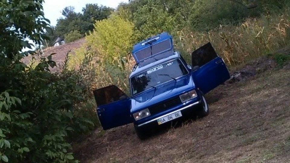 Lada 2104 синій металлик 5
