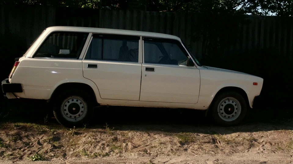 Lada 2104 Турист 4