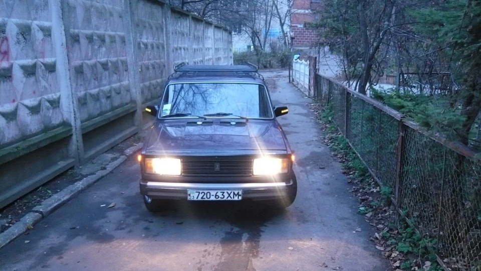 Lada 2104 все ще попереду) 2