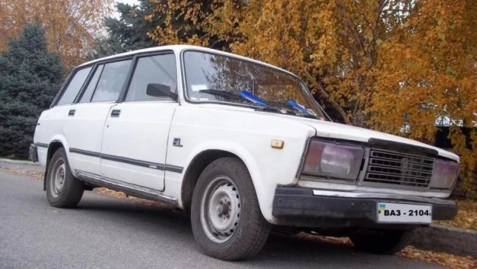 Lada 2104 White Wonder 2