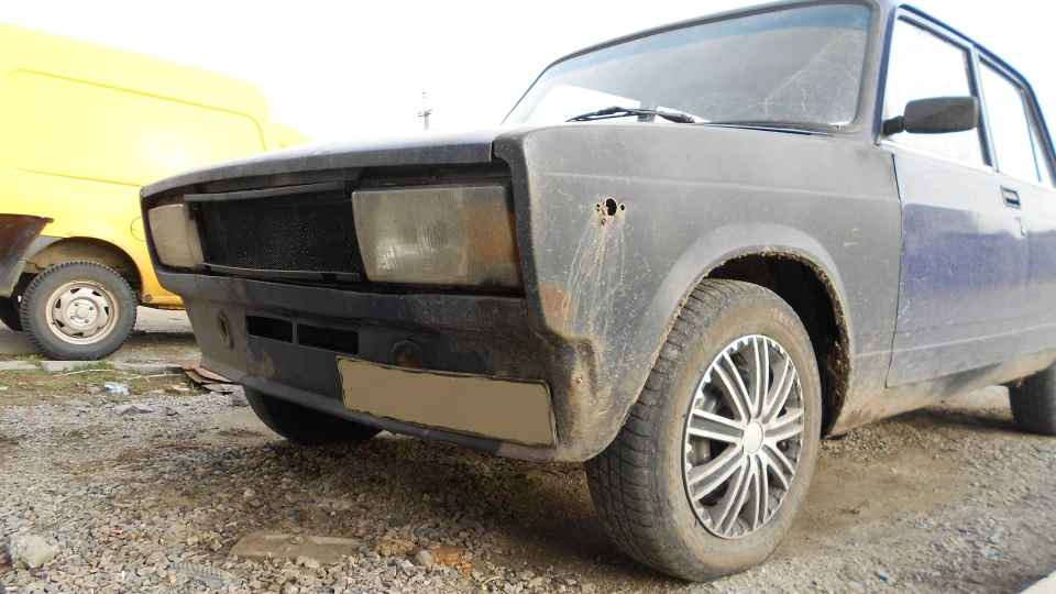 Lada 2105 4